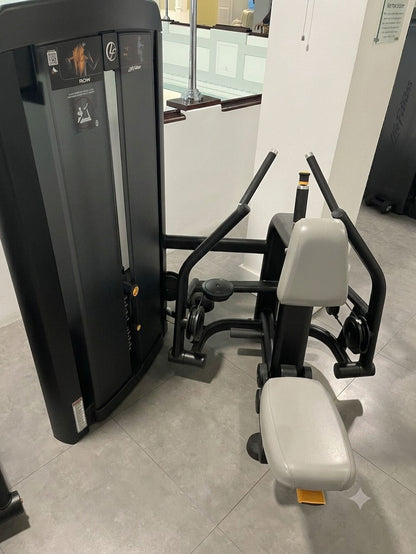 Life Fitness Set 11 Kraftgeräte, 9x Insignia und 2x Optima Serie, Rahmen Schwarz, gebraucht - überholter Zustand