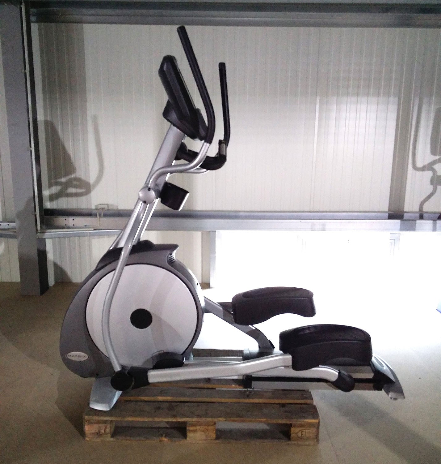 Matrix cardio equipment park, 9 machines, treadmills, cross trainers, ergometers, steppers, etc., new models, T5x - E5x - U5x - R5x, S5x, used, refurbished condition
