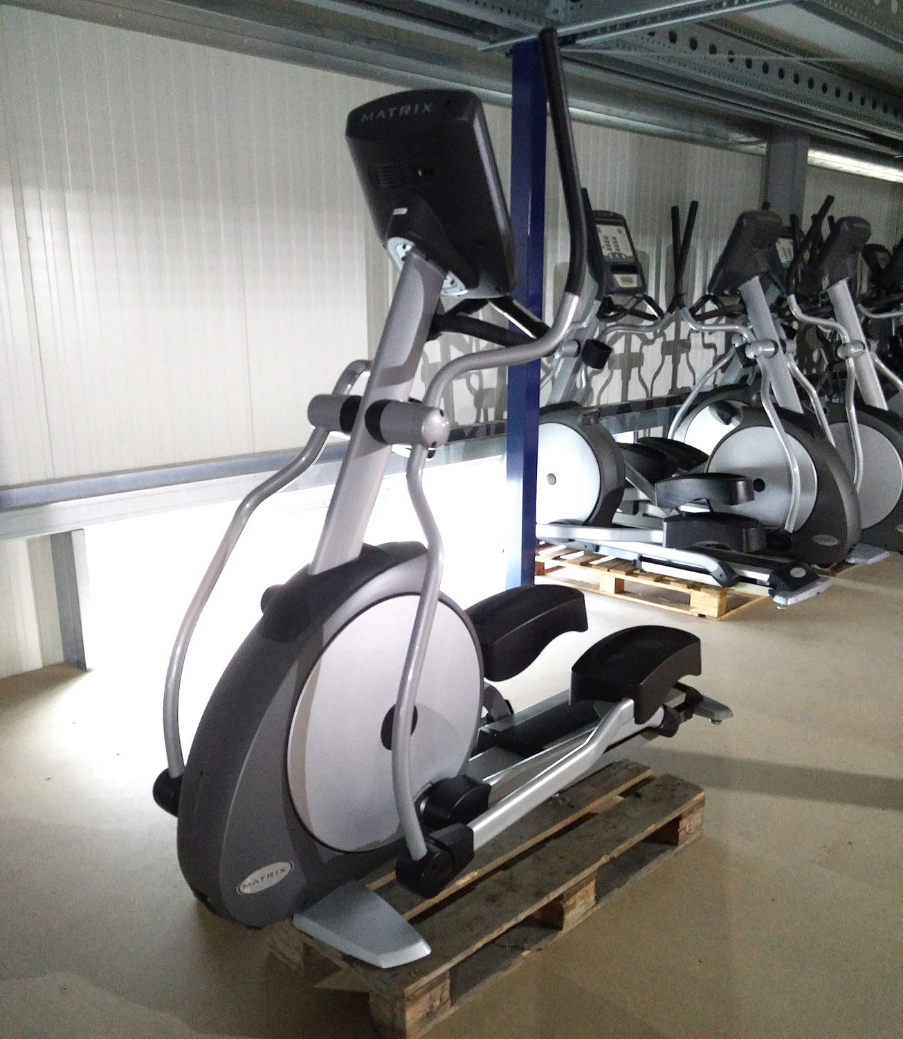 Matrix cardio equipment park, 9 machines, treadmills, cross trainers, ergometers, steppers, etc., new models, T5x - E5x - U5x - R5x, S5x, used, refurbished condition