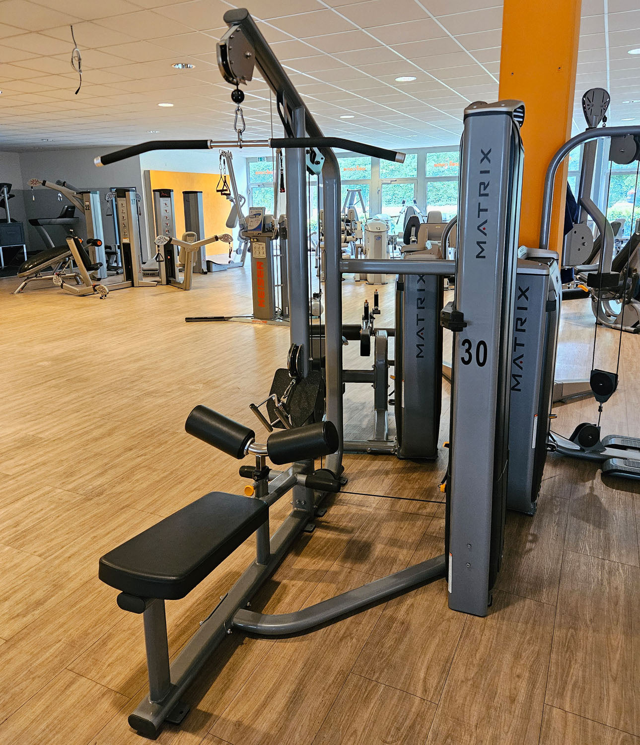 Matrix Versa Dual Lat Pulldown and Rowing Machine VS-S331, Lat Pulldown and Row Machine, 2-in-1 Combination Machine, Silver Frame, Used - Refurbished Condition