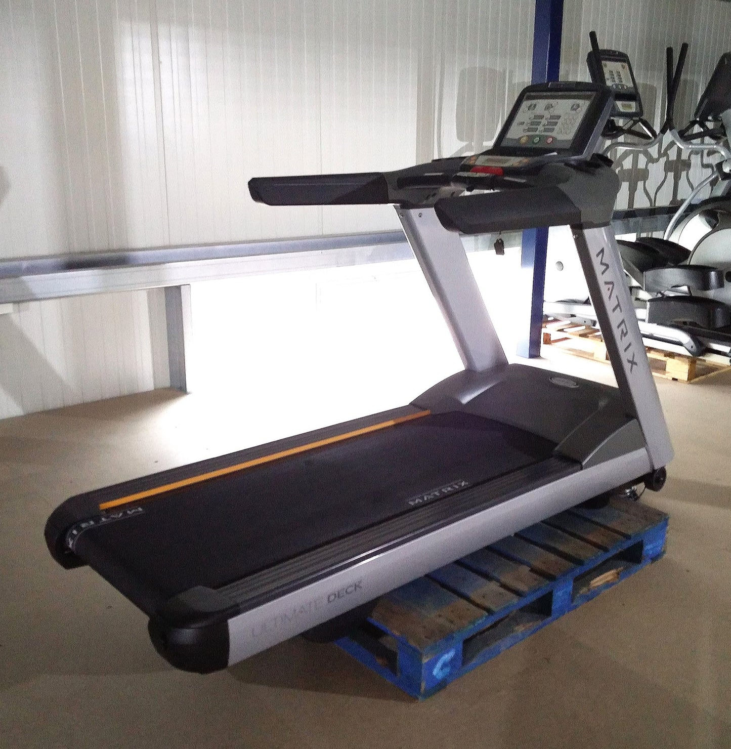 Matrix cardio equipment park, 9 machines, treadmills, cross trainers, ergometers, steppers, etc., new models, T5x - E5x - U5x - R5x, S5x, used, refurbished condition