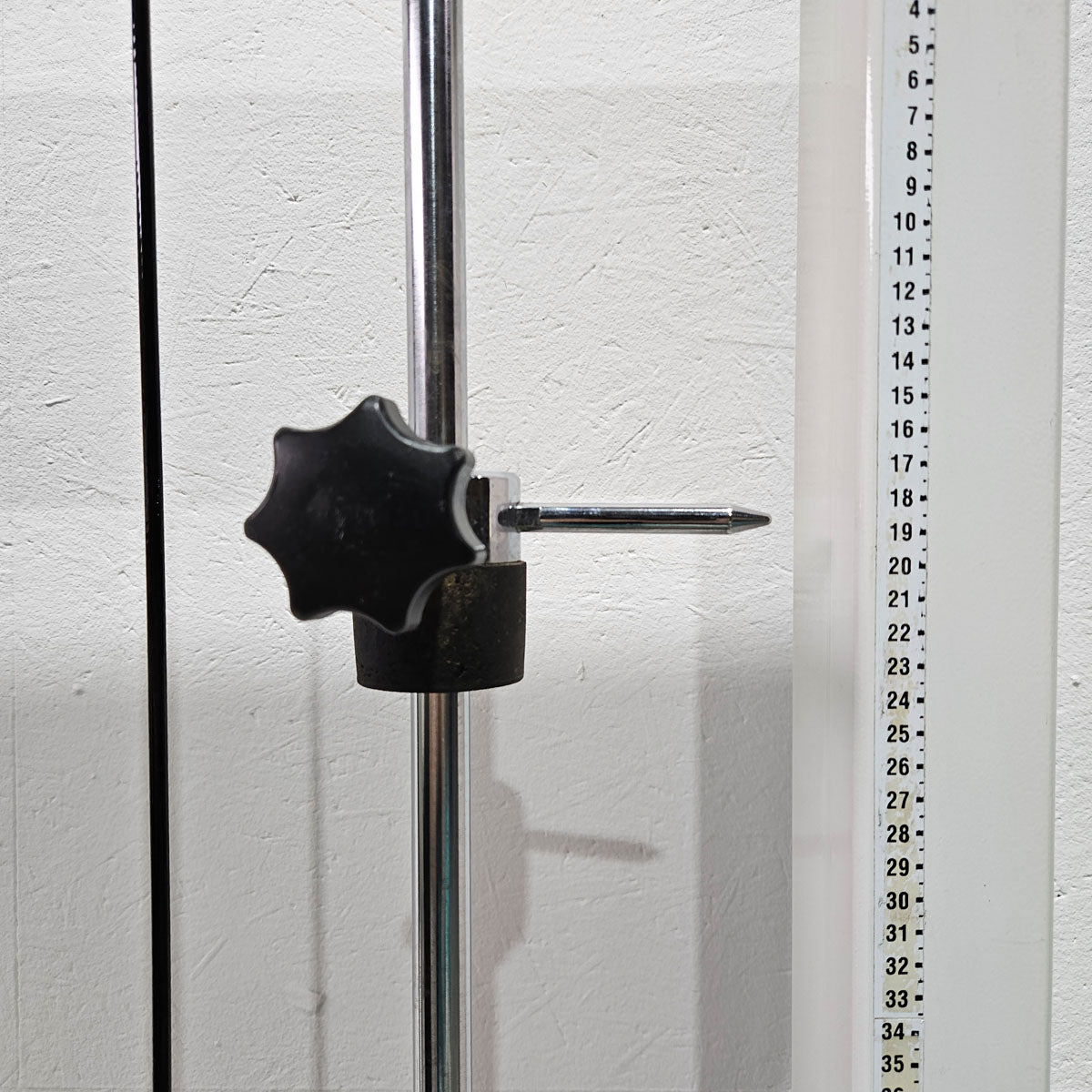 MKB Keller Funktionsstemme, Beinpresse verstellbar sitzend - liegend, Kippkreisel, 180kg Gewichtsblock, Farbe Weiß, gebraucht - überholter Zustand