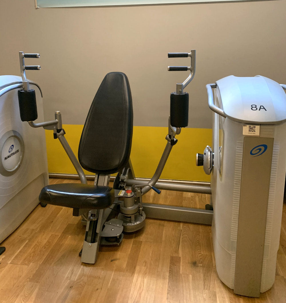 Nautilus One, 11 Kraftgeräte im Set, Nachfolger der legendären Nitro Fitness Serie, Silber, gebraucht - überholter Zustand