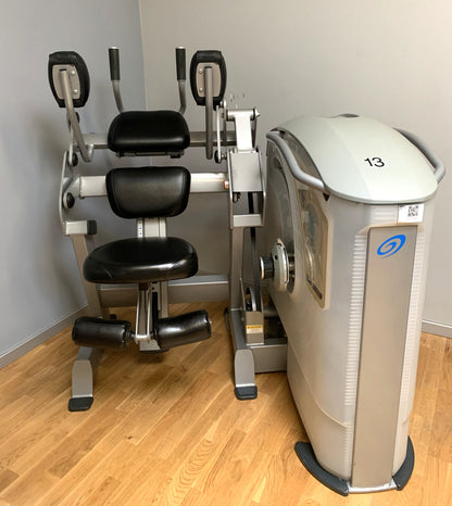Nautilus One, 11 Kraftgeräte im Set, Nachfolger der legendären Nitro Fitness Serie, Silber, gebraucht - überholter Zustand