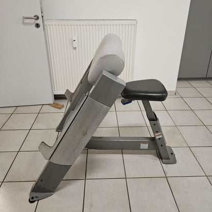 Nautilus Nitro Scottcurl Bizepsbank SZ, Scottbench, Rahmen Silber, gebraucht - geprüfter Zustand mit Gebrauchsspuren