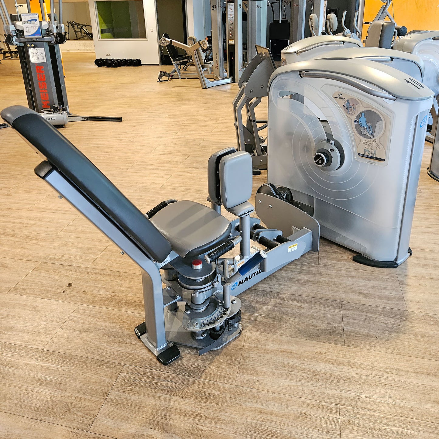 Nautilus One, 10-piece strength training set, successor to the legendary Nitro Fitness series, silver, used - refurbished condition