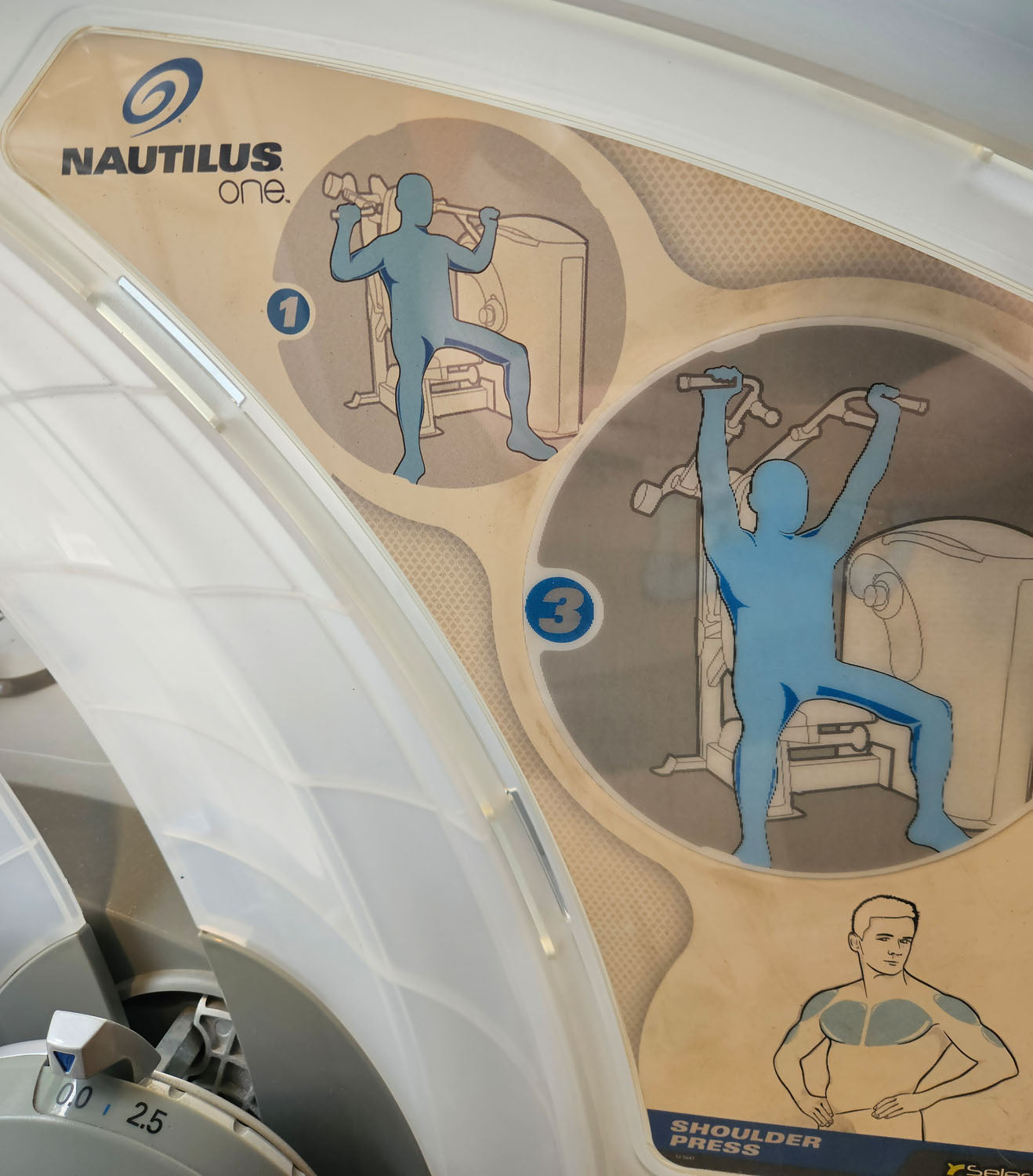 Nautilus ONE Shoulder Press, Schulterpresse, Overheadpress, Model S6SP, Rahmenfarbe Silber, gebraucht - überholter Zustand
