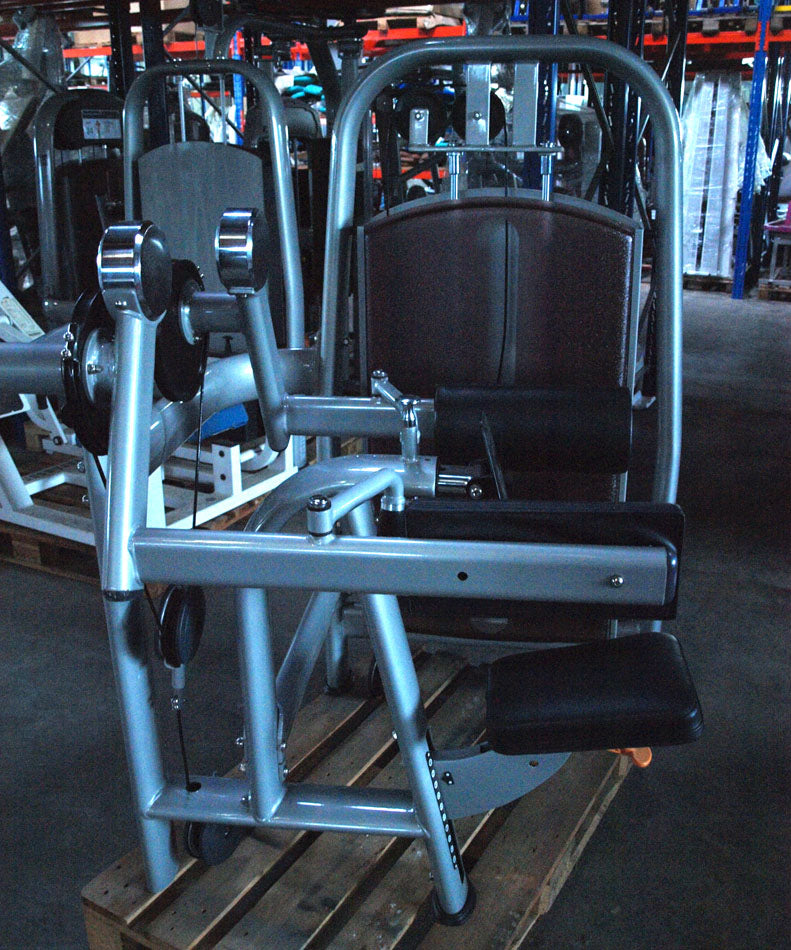 Realleader Lateral Raise / Shoulder Machine / Lateral Raise, Silver, used - refurbished condition