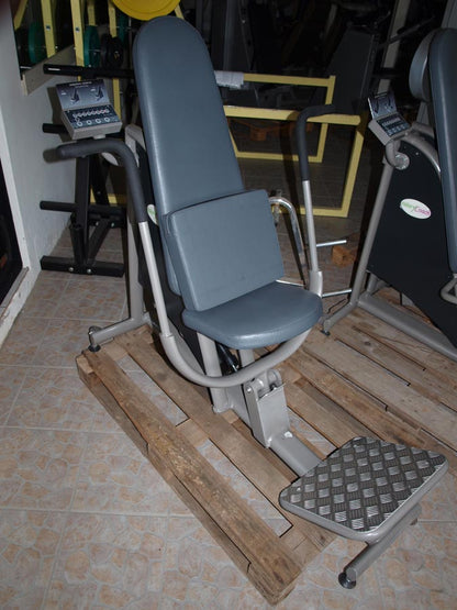 Calory Coach (SDH) circuit, 10 strength machines with display, resistances 1-8, silver, used - refurbished condition