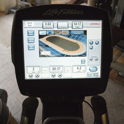 Life Fitness Crosstrainer 95X - Elevation Series 95x - Engage 15" Touchscreen Konsole, gebraucht - überholter Zustand