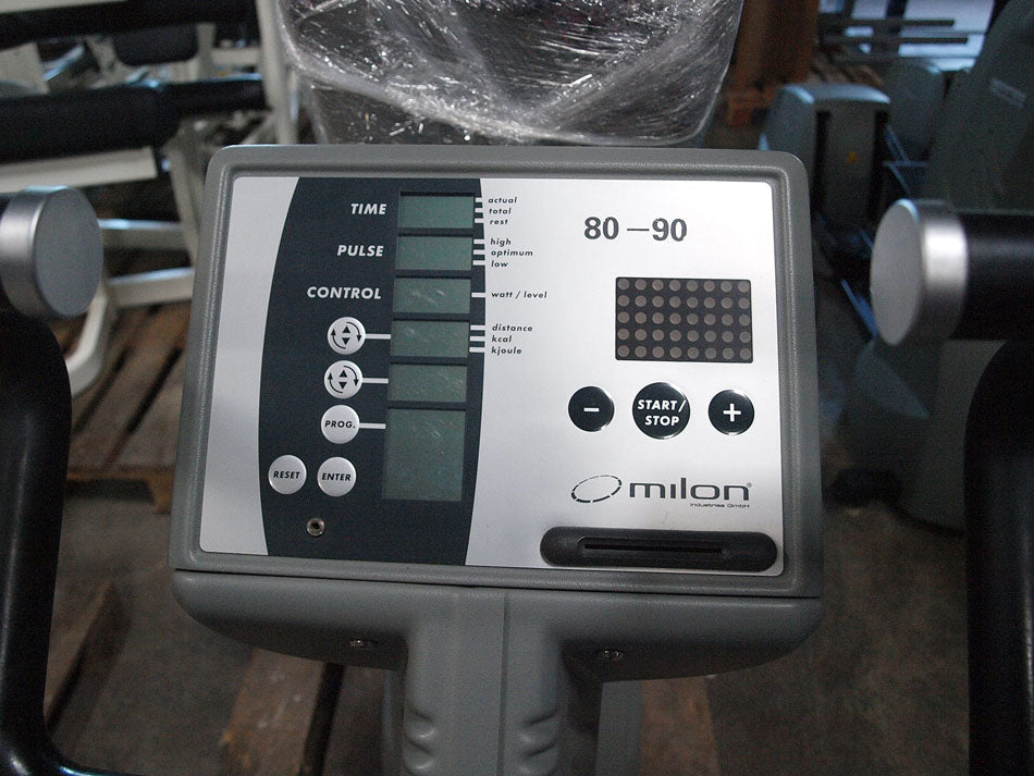 Milon strength and endurance circuit, 12 fitness machines, built in 2011, new upholstery, Milon overhauled, used