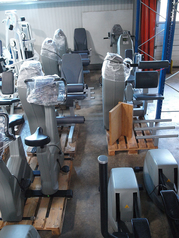 Milon strength and endurance circuit, 12 fitness machines, built in 2011, new upholstery, Milon overhauled, used