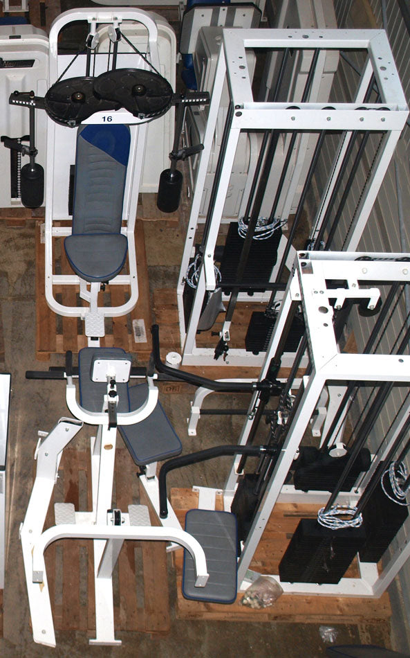 ASS Kraftgerätepark, 17 Fitnessgeräte, Fitnessstudio Ausrüstung, gebraucht