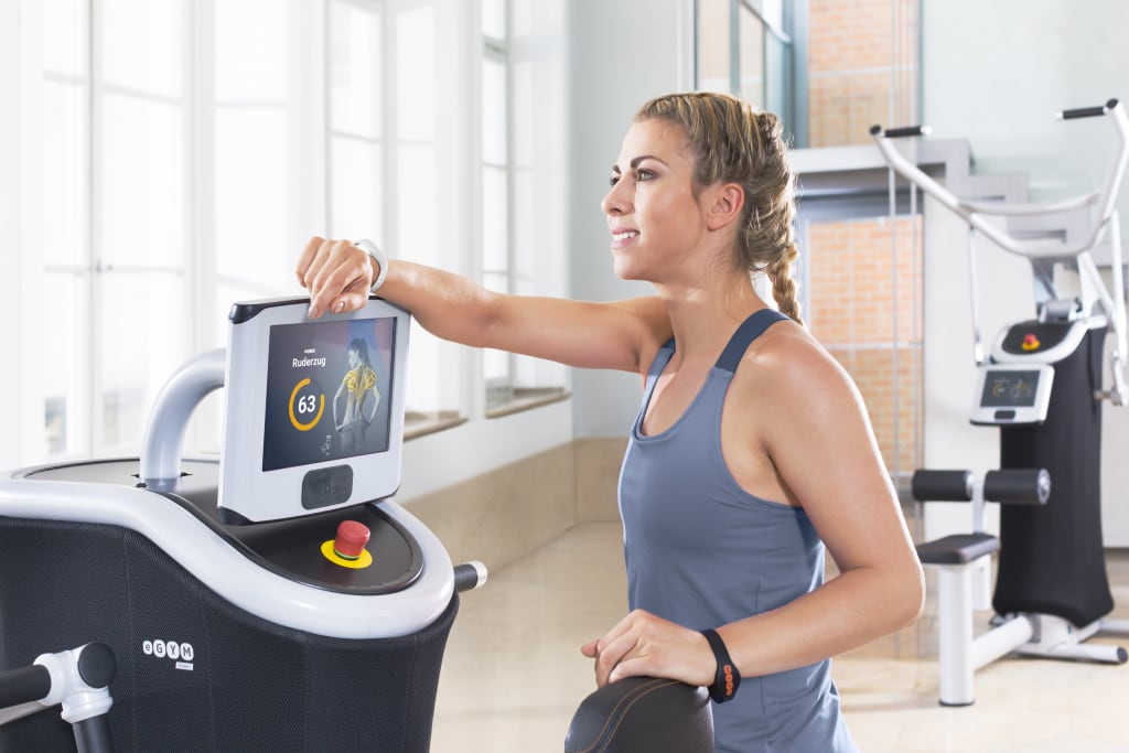 eGym strength circuit, 7 machines, including software and app, built in 2016, used but in mint condition - very good condition