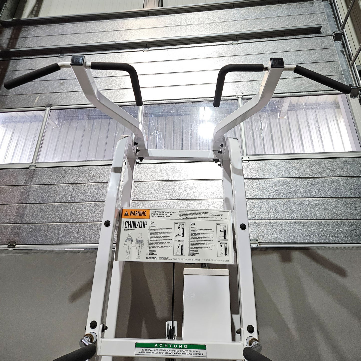 Paramount Chin-Dip Model PL4000 - Dip pull-up machine with weight support, Made in USA, used - tested condition