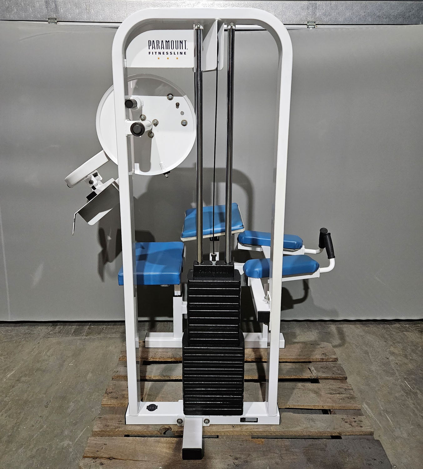Paramount Glute Model 1300 - Gluteus Machine Kick, Glute Radial Butt Machine, Made in USA, Color White, Used - Tested Condition