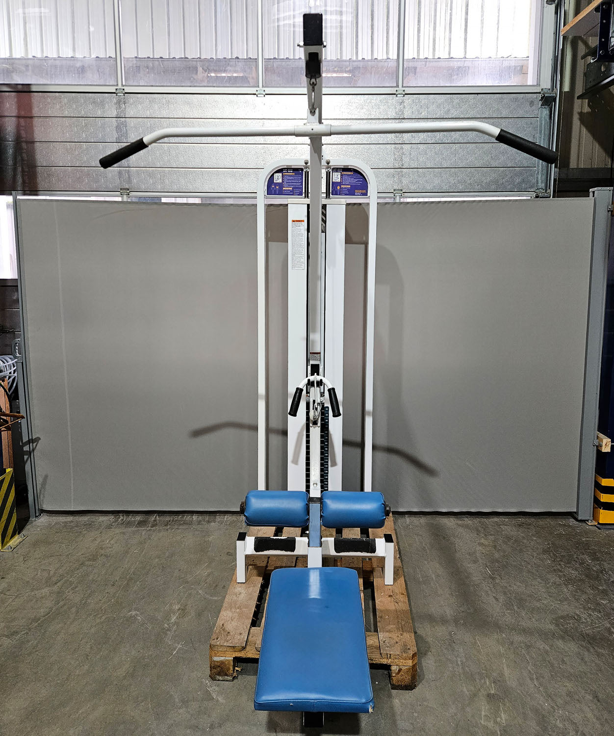 Paramount Lat-Row Model 700 - Cable pulldown and cable rowing machine - 2-in-1 combination machine, pulldown and row, Made in USA, used - tested condition
