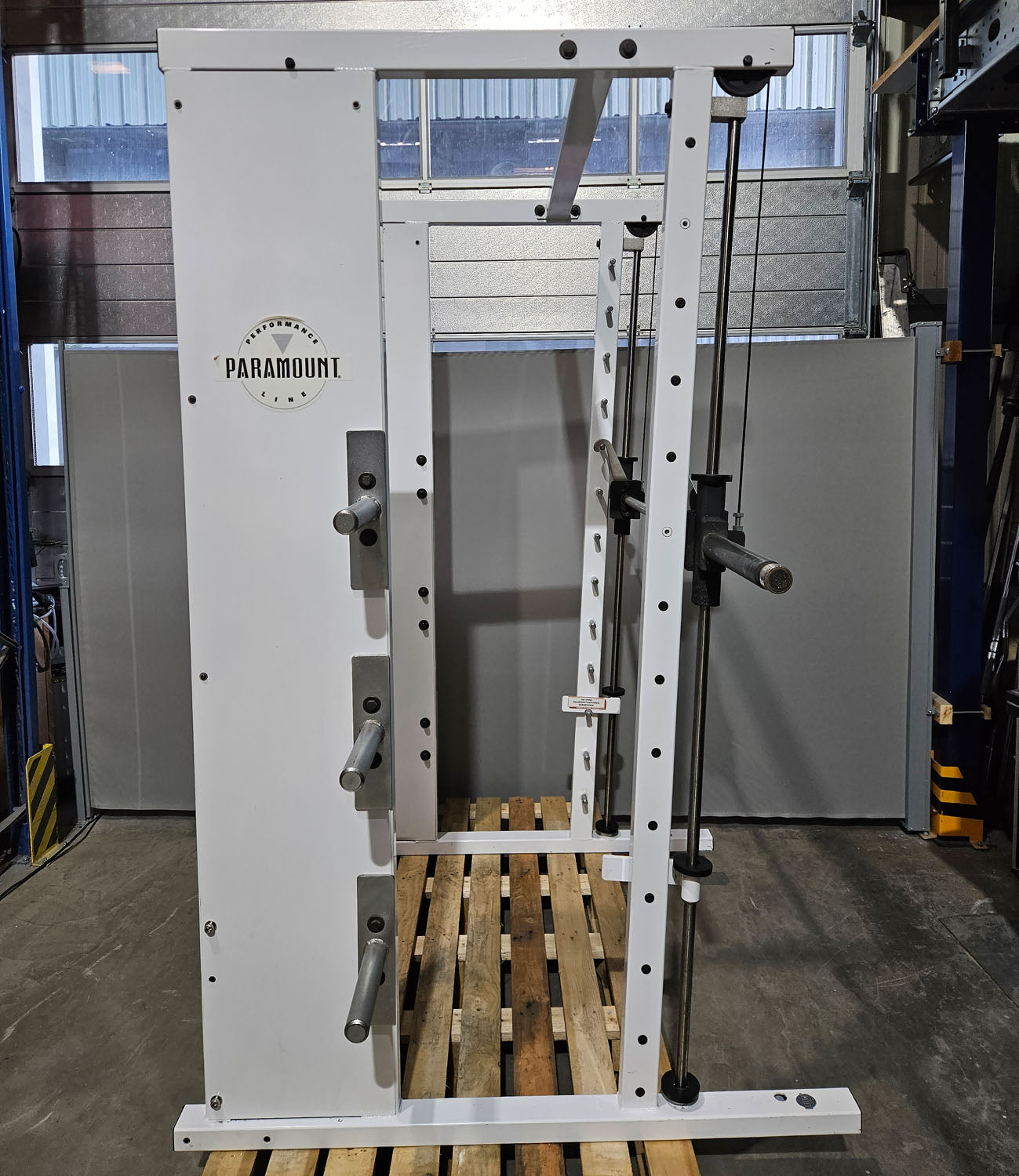 Paramount Multi-Press, Smith Machine, Performance Line, Oldschool Bodybuilding Strength Equipment, Frame Color White, Used - Tested Condition