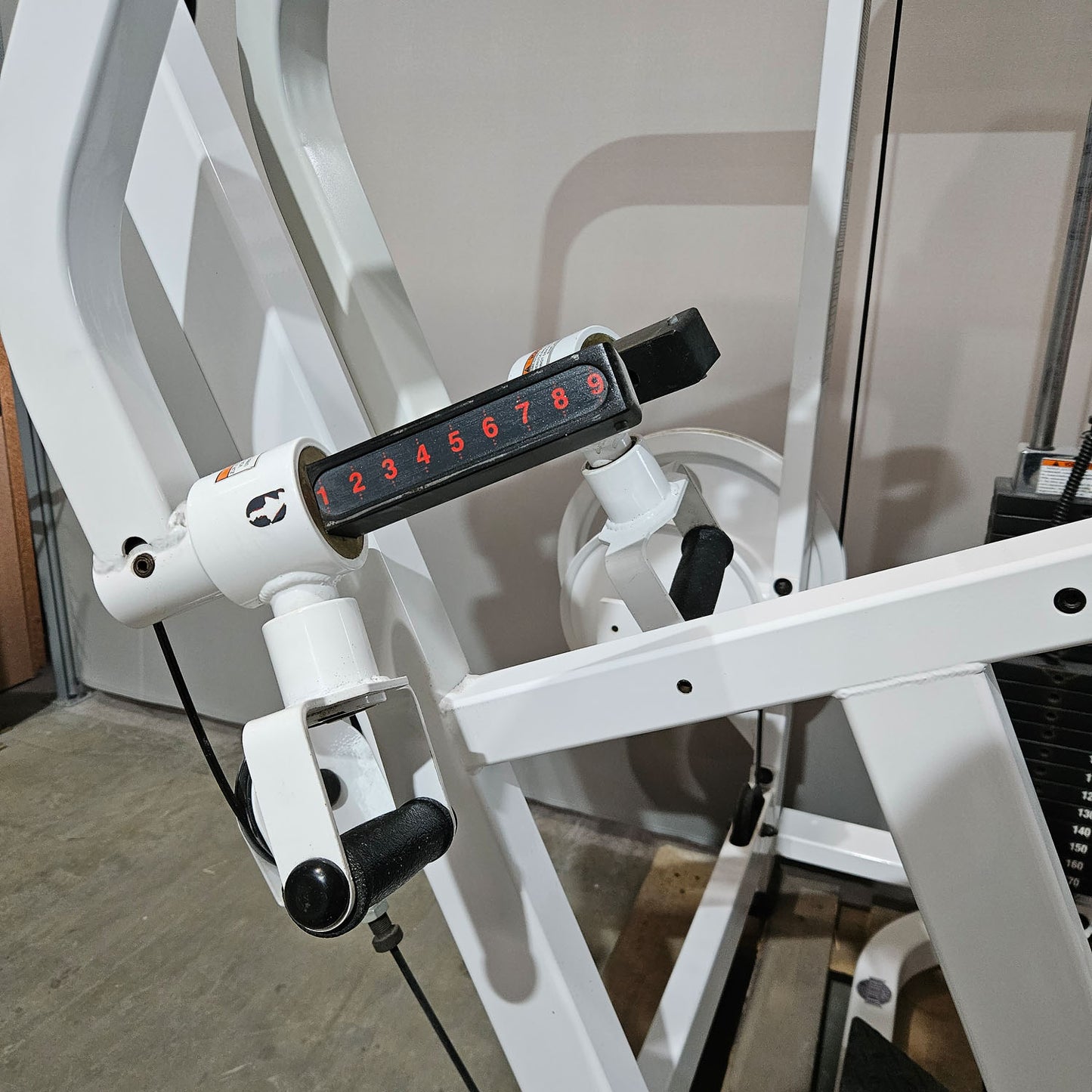 Paramount Rotary Upper Back - ART 4300 - Rowing machine with chest support, rotating handles, Made in USA, used - tested condition