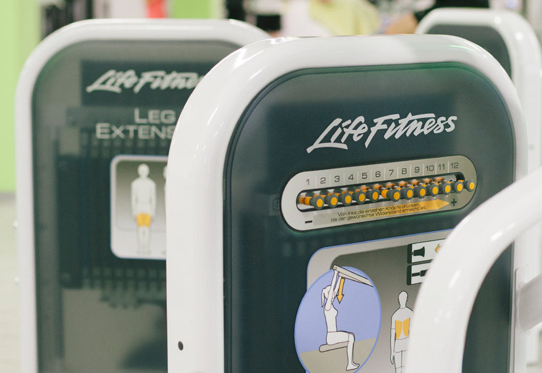 Life Fitness Chest Press, Circuit Series, Bench Press Machine, Diamond White Frame, 1 year old - As New