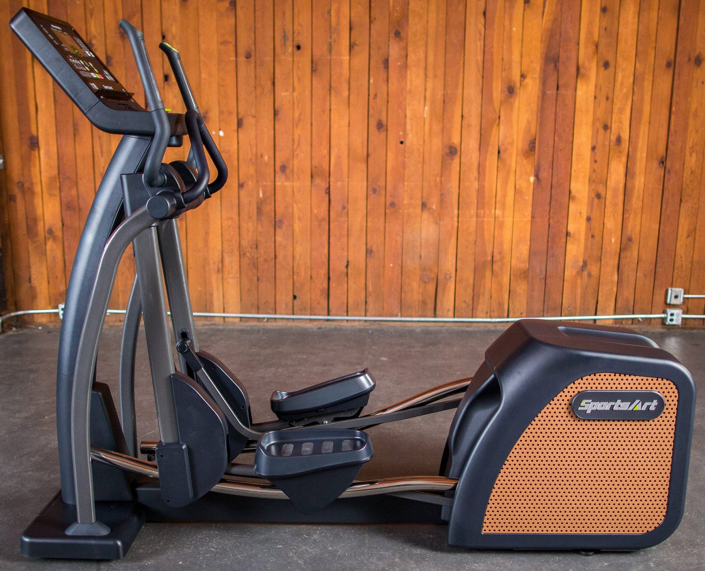 Sportsart Elliptical, Ellipsentrainer E876