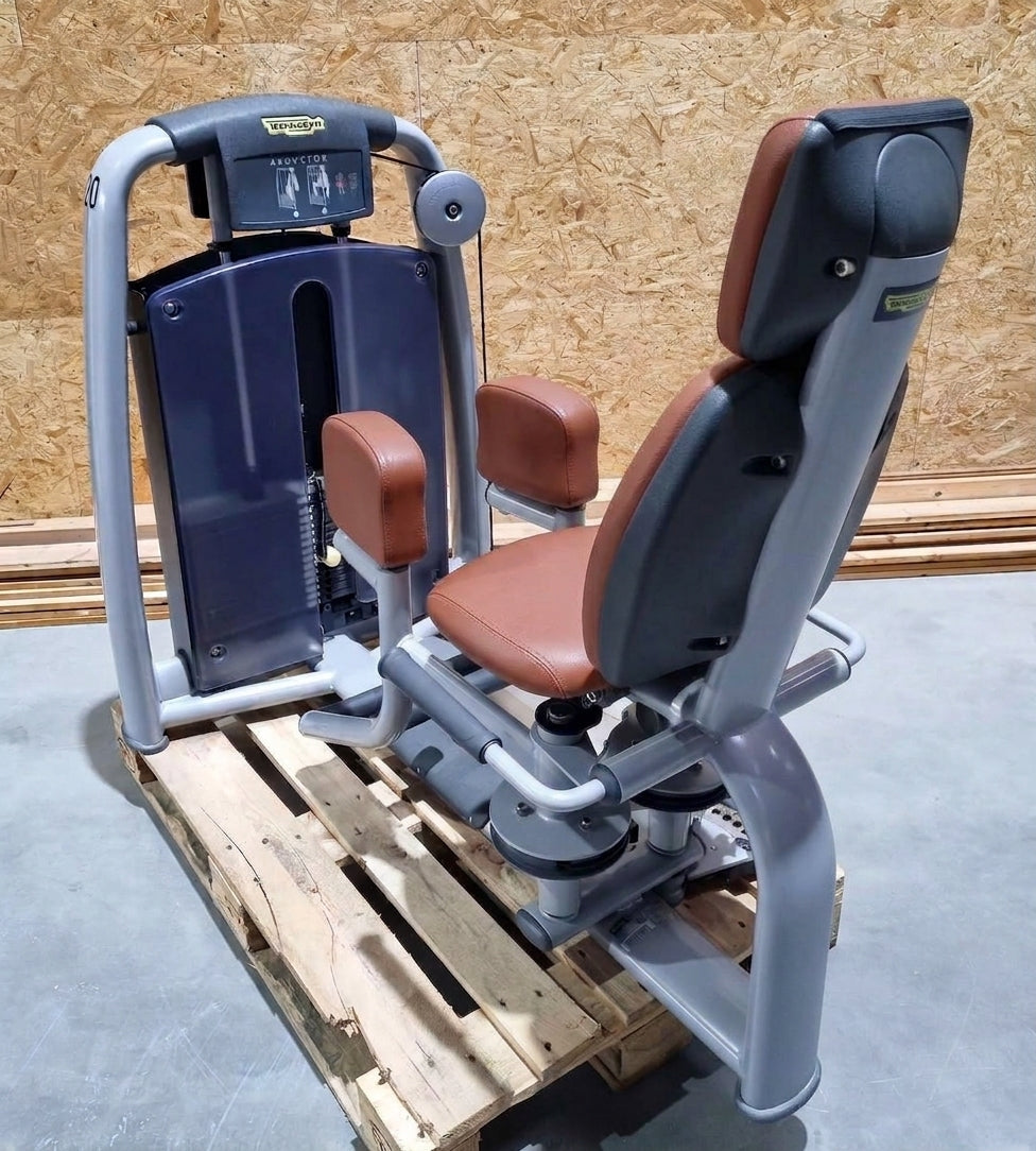 TechnoGym 18 Kraftgeräte mit Steckgewichten im Set aus der Selection Line, Strength Machines with Stack Weight, gebraucht - überholter Zustand