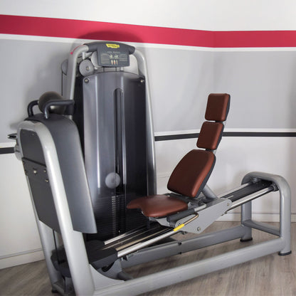 TechnoGym 10 strength training machines in a set, Isocontrol displays, Selection Line, new version with plastic covers, used - refurbished condition