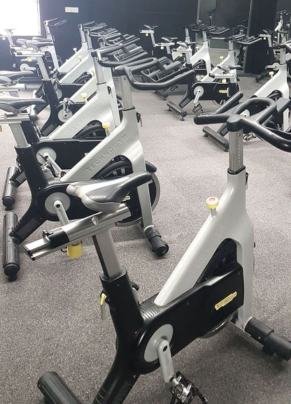 Technogym Group Cycle Ride, Indoor Cycling Bike, viele Kurs Fahrräder verfügbar, gebraucht und geprüft - Sonderpreis