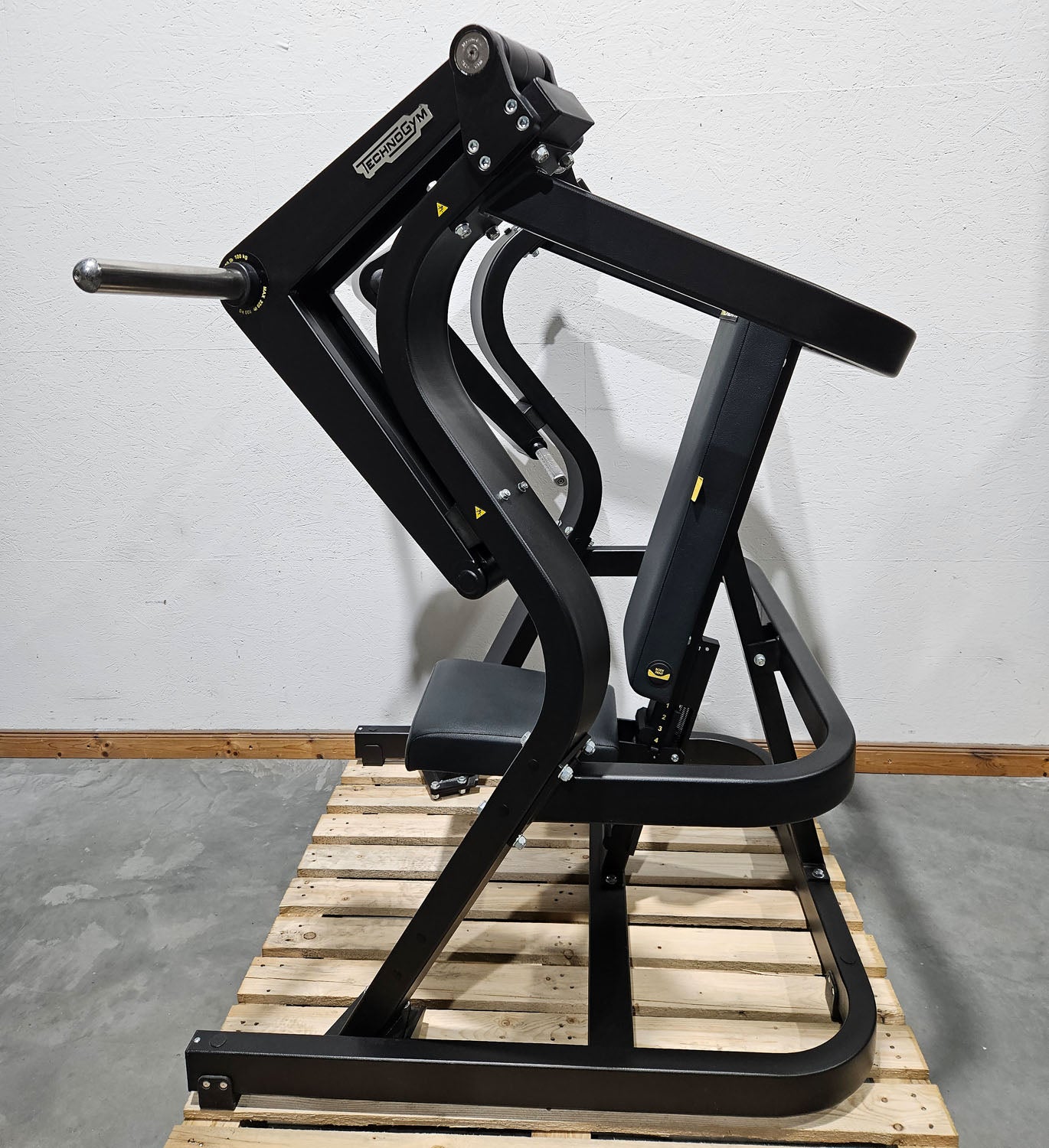 TechnoGym Pure Strength Chest Press, Bankdrückmaschine Plate loaded, Brustpresse, Farbe Schwarz, gebraucht - überholter Zustand