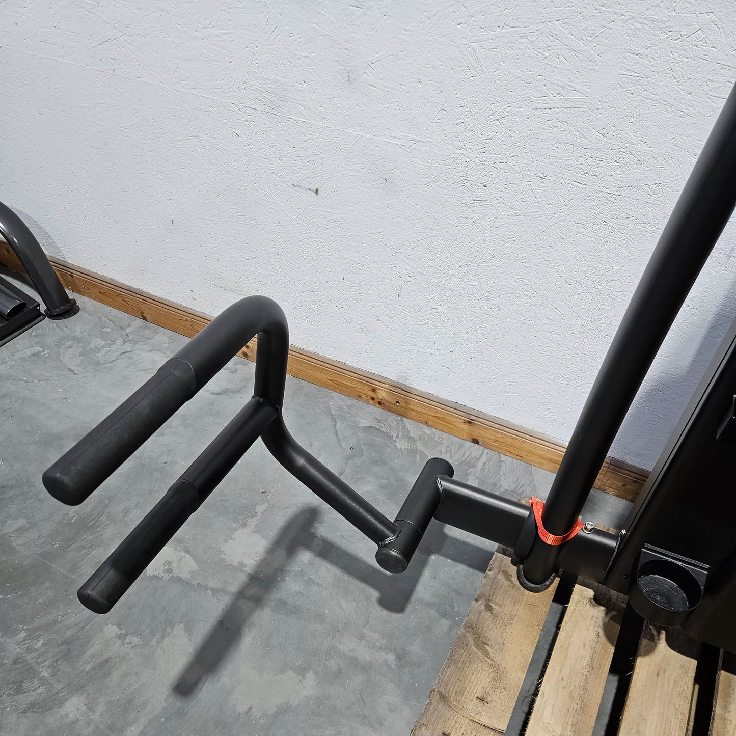 Technogym Selection Pro Pectoral Fly, Butterfly, Pec Fly, Farbe Schwarz, gebraucht, überholter Zustand