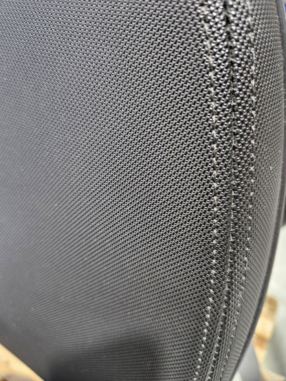 Technogym Selection Pro Pectoral Fly, Butterfly, Pec Fly, Farbe Schwarz, gebraucht, überholter Zustand