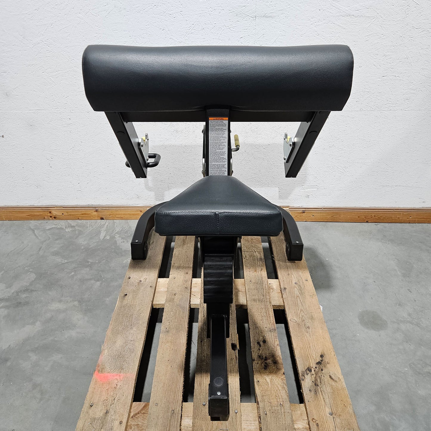 TechnoGym Pure Strength Scott Bench Scottcurl Bank, Bizeps Trainingsbank, Farbe Schwarz, gebraucht - überholter Zustand