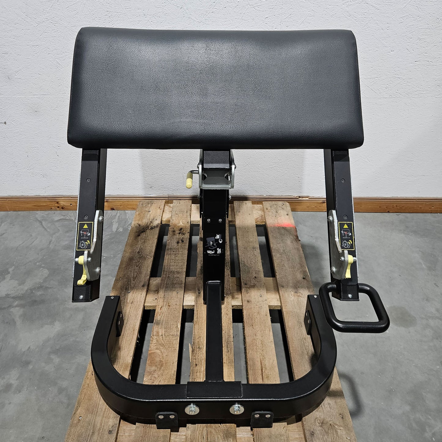 TechnoGym Pure Strength Scott Bench Scottcurl Bank, Bizeps Trainingsbank, Farbe Schwarz, gebraucht - überholter Zustand