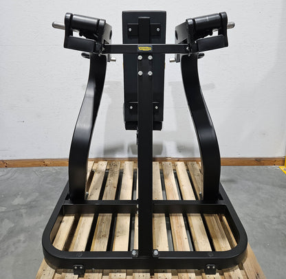 TechnoGym Pure Strength Shoulder Press, Schulterpresse Plate loaded, Farbe Schwarz, gebraucht - überholter Zustand