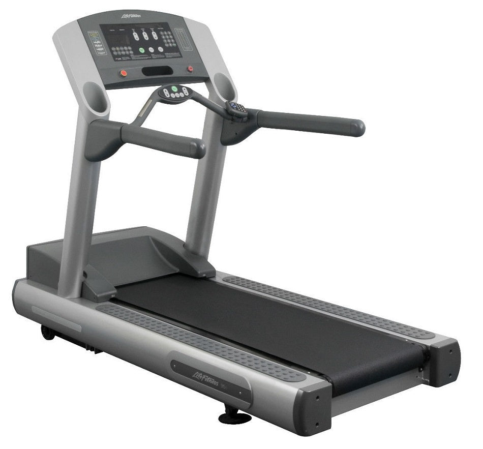 Life Fitness Silverline Cardiogerätepark, 7 Cardiogeräte, gebraucht - überholter Zustand