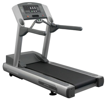 Life Fitness Silverline Cardiogerätepark, 7 Cardiogeräte, gebraucht - überholter Zustand