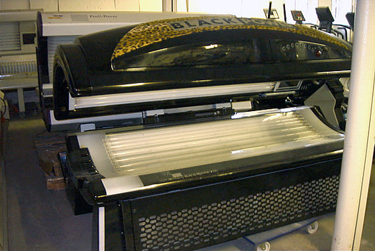 UWE Black Power V12i solarium, used