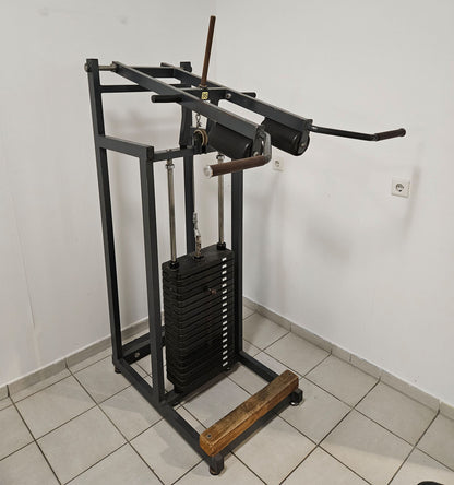Calf machine standing, 180kg plug-in weights + holder for weight plates, old-school bodybuilding strength equipment, used with signs of wear